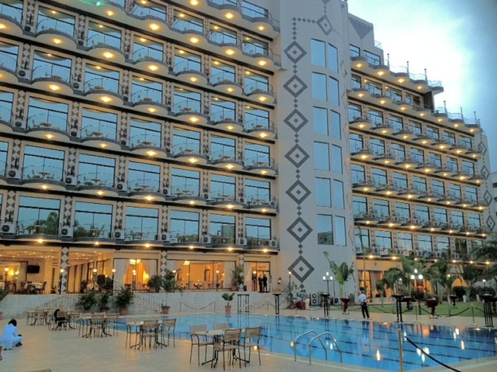פוינט נואר Atlantic Palace Hotel מראה חיצוני תמונה